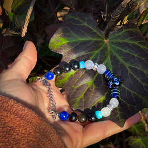 BIRKASKJÖLD - Replika viking üveggyöngy karkötő ásványokkal (történelmi ihletésű) - Meska.hu