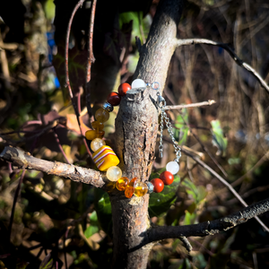 LEKSANDSGLÖD - Replika viking üveggyöngy karkötő ásványokkal (történelmi ihletésű) - ékszer - karkötő - gyöngyös karkötő - Meska.hu