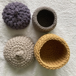 Horgolt makk tároló kicsi - otthon & életmód - dekoráció - asztal és polc dekoráció - horgolt & csipketerítő - Meska.hu