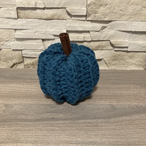 Horgolt tök, Otthon & Életmód, Dekoráció, Asztal és polc dekoráció, Horgolt & Csipketerítő, Horgolás, MESKA