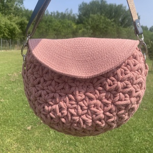 Jázmin crossbody, Táska & Tok, Kézitáska & válltáska, Vállon átvethető táska, Horgolás, MESKA