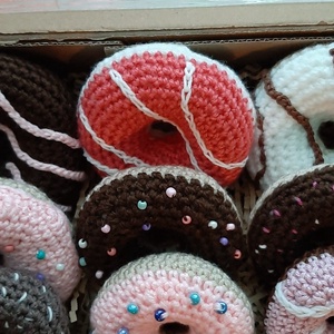 Horgolt fánkok  - Meska.hu