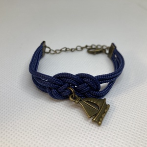 Csomó karkötő charmmal - ékszer - karkötő - charm karkötő - Meska.hu