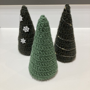 Horgolt fenyő dísz - Meska.hu