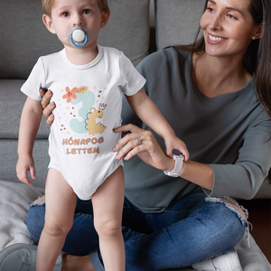 Hónapos mérföldkő body kisbabáknak, bébi rugdalózó egyedi hónapszámmal - játék & sport - baba & babaház - játékbaba, babakellék - Meska.hu