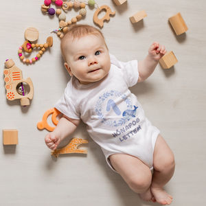 Kék bálna Hónapos mérföldkő body kisbabáknak, bébi rugdalózó egyedi hónapszámmal - játék & sport - baba & babaház - játékbaba, babakellék - Meska.hu