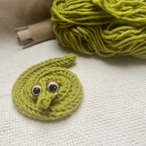 Zöld ágsikló - játék & sport - plüssállat & játékfigura - más figura - Meska.hu