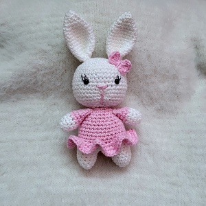 Horgolt nyuszi amigurumi - játék & sport - plüssállat & játékfigura - nyuszi - Meska.hu