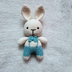 Horgolt nyuszi amigurumi - játék & sport - plüssállat & játékfigura - nyuszi - Meska.hu