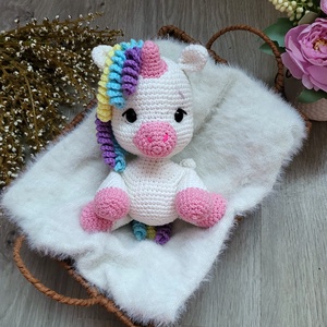 Horgolt unikornis amigurumi, Játék & Sport, Plüssállat & Játékfigura, Unikornis, Horgolás, MESKA