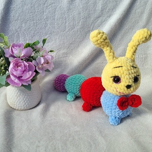Horgolt százlábú hernyó amigurumi - játék & sport - plüssállat & játékfigura - más figura - Meska.hu