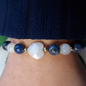 Holdkő és lápisz lazuli ásvány karkötő � fazettált holdkő szívvel - ékszer - karkötő - ásványkarkötő - Meska.hu