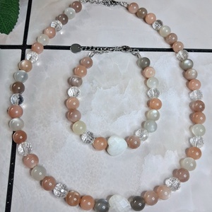 Holdkő és hegyikristály ásvány karkötő és nyaklánc szett � nőies, csillogó ékszer - ékszer - ékszerszett - Meska.hu