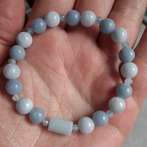 Angelit és akvamarin ásvány karkötő- béke és tisztaság - ékszer - karkötő - ásványkarkötő - Meska.hu