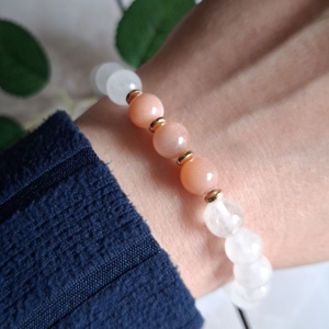 Holdkő és fehér jáde ásvány karkötő � tisztaság, nőiesség - ékszer - karkötő - ásványkarkötő - Meska.hu