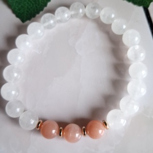 Holdkő és fehér jáde ásvány karkötő � tisztaság, nőiesség - ékszer - karkötő - ásványkarkötő - Meska.hu