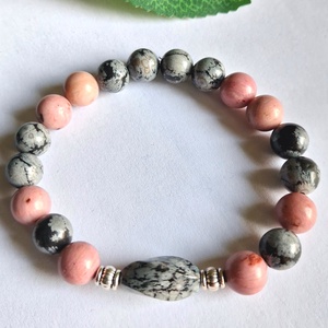 Hópehely obszidián és rodonit-tulit ásvány karkötő � kontrasztos, mégis lágy - ékszer - karkötő - ásványkarkötő - Meska.hu