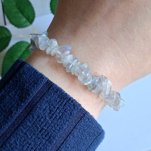 Labradorit splitter ásvány karkötő- természetes forma, szép fényjáték- Videóval, Ékszer, Karkötő, Ásványkarkötő, , MESKA