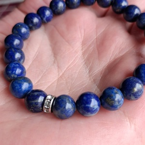 Mélykék lapis lazuli (A minőség) ásvány karkötő nemesacél rondellával - ékszer - karkötő - ásványkarkötő - Meska.hu