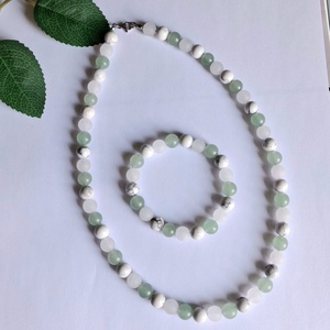 Ásvány ékszerszett- zöld aventurin, howlit, matt fehér jáde - ékszer - ékszerszett - Meska.hu