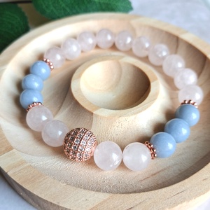 Rózsakvarc és angelit nőies ásvány karkötő rose gold cirkóniás gömbbel - Meska.hu