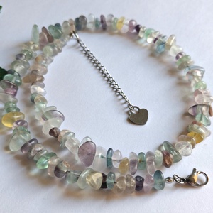 Fluorit splitter/ chips ásvány nyaklánc nemesacél szerelékkel, lánchosszabbítóval - ékszer - karóra és ékszeróra - nyaklánc óra - Meska.hu