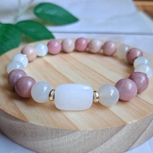 Rodonit tulit, holdkő és fehér jáde ásvány karkötő hematit köztesekkel, Ékszer, Karkötő, Ásványkarkötő, , MESKA