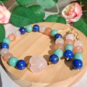 Lapis lazuli, amazonit, barack holdkő és rózsakvarc ásvány karkötő és fülbevaló szett - Meska.hu