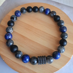 Lapis lazuli, larvikit és matt ónix férfi ásvány karkötő - ékszer - karkötő - ásványkarkötő - Meska.hu
