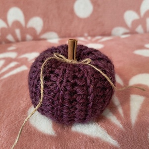 Mini horgolt tök, fahéj rúddal - Meska.hu