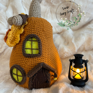 Kézzel horgolt tök házikó, világító lámpással - Lakásdekoráció - otthon & életmód - dekoráció - halloween - halloweeni tök - Meska.hu