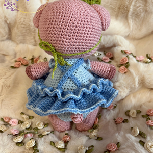 Kézzel horgolt malacka, szoknyában - játék & sport - plüssállat & játékfigura - malac - Meska.hu