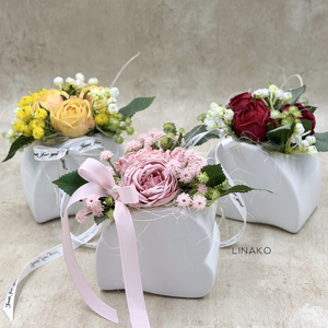 Virágos asztaldísz szívecskés kaspóban - Meska.hu