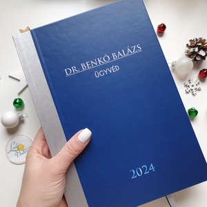 Férfinak, sötétkék, ezüst, Naptár, határidőnapló, kalendár, zsebnaptár, Egyedi naptár, névreszóló, tervező, Otthon & Életmód, Papír, írószer, Naptár & Tervező, Fotó, grafika, rajz, illusztráció, Mindenmás, MESKA