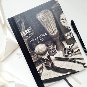 Fekete, Barber, Fodrász, olló, Naptár, határidőnapló, kalendár, zsebnaptár, Egyedi naptár, névreszóló, tervező, Otthon & Életmód, Papír, írószer, Naptár & Tervező, Fotó, grafika, rajz, illusztráció, Mindenmás, Naptár egyedi borítóval.

* Egyedi borítású Naptár: 
ALAP MÉRETE : B6-os: 12 x 17.5cm 
vásárláskor ..., MESKA