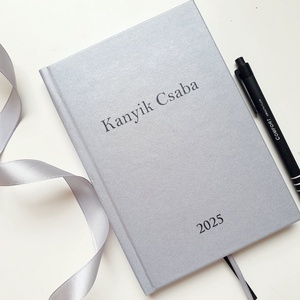 Egyedi naptár, minimál, fekete, ezüst, Naptár, határidőnapló, kalendár, zsebnaptár, névreszóló, tervező - otthon & életmód - papír, írószer - naptár & tervező - Meska.hu