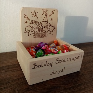 Szülinapi, névnapi cukorkatartó box - otthon & életmód - papír, írószer - ajándékozás kellékei - képeslap, üdvözlőlap - Meska.hu