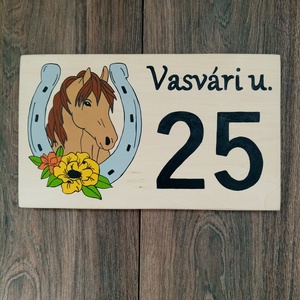 Házszám, házszámtábla, utcatábla- lovas , házszám ., Otthon & Életmód, Ház & Kert, Házszám, Festészet, Festett tárgyak, MESKA