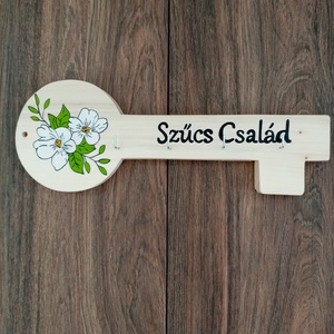 Családi kulcsakasztó, kulcstartó, fali kulcstartó- kulcs alakú, Otthon & Életmód, Dekoráció, Fali és függő dekoráció, Fali kulcstartó, Festett tárgyak, Festészet, MESKA