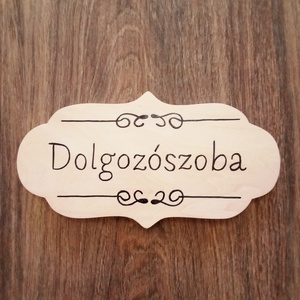 Névtábla , ajtótábla, postaláda tábla - otthon & életmód - dekoráció - ajtó- és ablak dekoráció - ajtótábla - Meska.hu