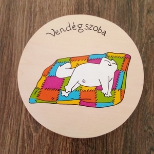 Simon' cat  - Ajtójelölő tábla, ajtó jelölő tábla, névtábla, felirat, kopogtató - Vendégszoba, Otthon & Életmód, Dekoráció, Ajtó- és ablak dekoráció, Ajtótábla, Festészet, Festett tárgyak, Saját tervezésű kézzel festett ajtótábla, felirat .
Ez az ajtójelölő tábla a ház dísze is lehet.
Mo..., MESKA