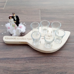 Levél alakú rövidital kínáló, szülőköszöntő ajándék - Meska.hu