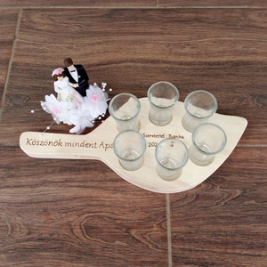 Levél alakú rövidital kínáló, szülőköszöntő ajándék, Esküvő, Emlék & Ajándék, Szülőköszöntő ajándék, Famegmunkálás, Gravírozás, pirográfia, MESKA