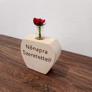 Nőnapi ajándék, virágdísz, dekoráció, virág - otthon & életmód - ház & kert - névtábla - Meska.hu