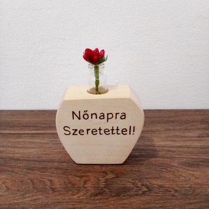 Nőnapi ajándék, virágdísz, dekoráció, virág - otthon & életmód - ház & kert - névtábla - Meska.hu