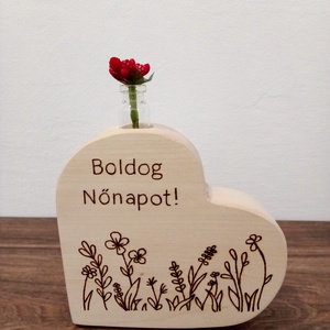 Nőnapi ajándék, virágdísz, dekoráció, virág, Otthon & Életmód, Virágdekoráció, Virágok, Virágcsokor, Festett tárgyak, Gravírozás, pirográfia, MESKA