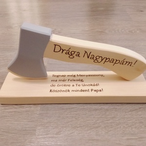 Szülőköszöntő fa balta , köszönőajándék, esküvői ajándék - esküvő - emlék & ajándék - szülőköszöntő ajándék - Meska.hu