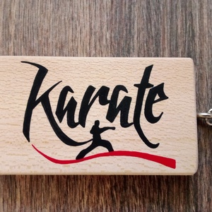 Karate kulcstartó, névtábla, felirat - kulcstartó - otthon & életmód - tárolás & rendszerezés - íróasztali tároló - Meska.hu
