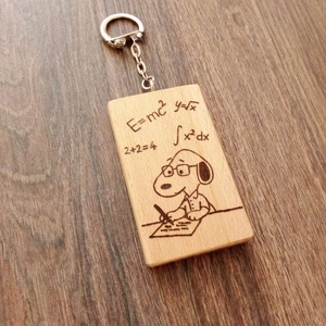 Snoopy kulcstartó, névtábla, felirat - matematika kulcstartó - otthon & életmód - dekoráció - asztal és polc dekoráció - díszdoboz - Meska.hu