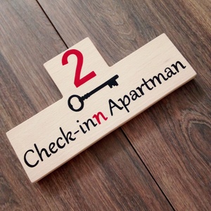 Apartman névtábla , ajtótábla, jelölő tábla  - otthon & életmód - ház & kert - névtábla - Meska.hu
